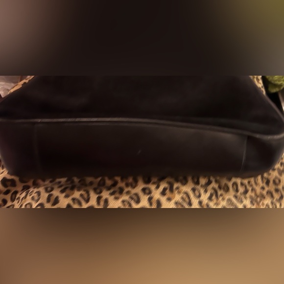 Gucci Italy 2-Way, Black Suede and Leather with Bamboo handle Handbag - Picture 4 of 8